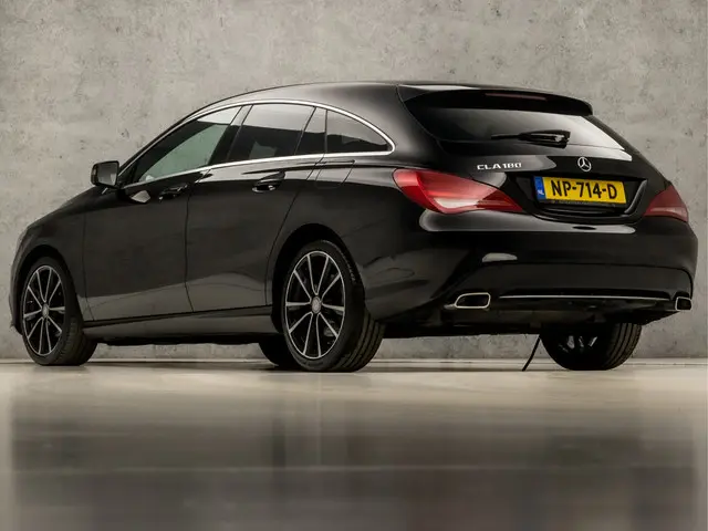 Mercedes-Benz CLA Shooting Brake 180 Sport 2015 Benzine 3
