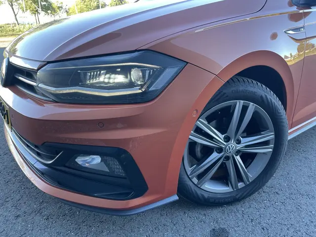 Volkswagen Polo 1.0 TSI Highline 2019 Benzine 23