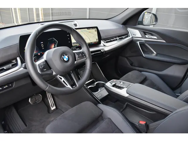 BMW X2 sDrive20i 2024 Benzine 7