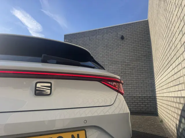 SEAT Leon 1.4 TSI eHybrid PHEV FR 2022 Hybride Benzine 18