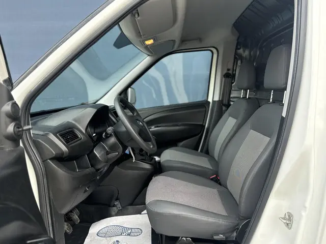 Opel Combo 1.3 CDTi L1H1 Selection 2018 Diesel 15