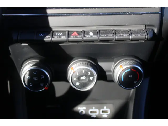 Renault Captur 1.0 TCe 100//Navi//Trekhaak!! 2020 Benzine 13