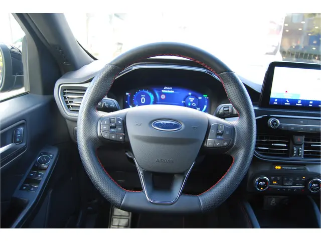 Ford Kuga 2.5 PHEV ST-Line X 225pk 2022 Hybride Benzine 17