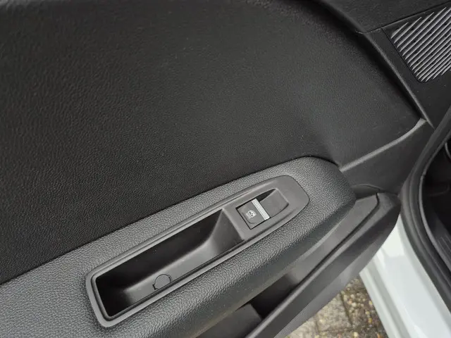 Mitsubishi ASX 1.3 DCT First Edition 2025 Benzine 28