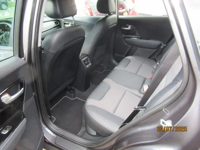 Kia Niro 1.6 GDi PHEV BusinessLine 2018 Hybride Benzine 3