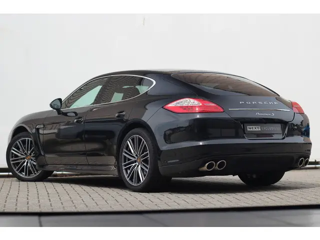 Porsche Panamera 4.8 S 2012 Benzine 8