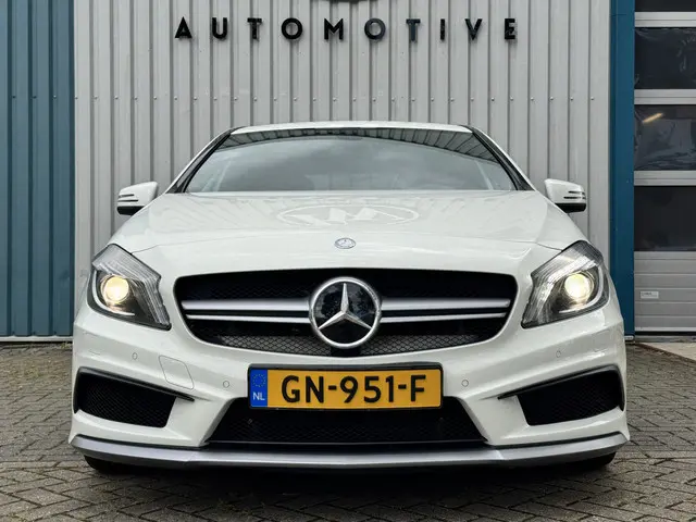 Mercedes-Benz A-Klasse AMG 45 4MATIC 2013 Benzine 11