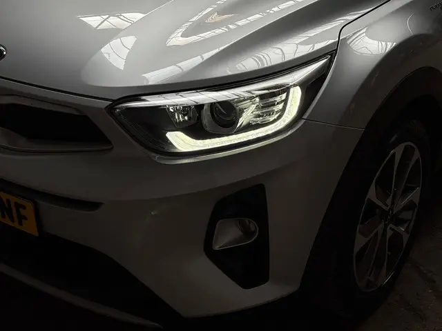 Kia Stonic 1.0 T-GDi Executive Sport 2019 Benzine 27