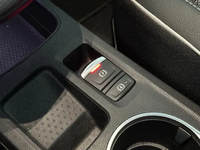 Renault Captur 1.3 TCe 140 Intens 2021 Benzine 26