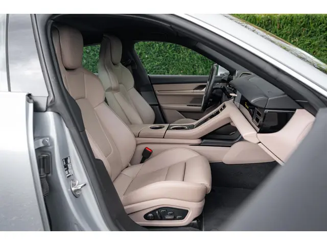 Porsche Taycan Performance 2021 Elektrisch 9