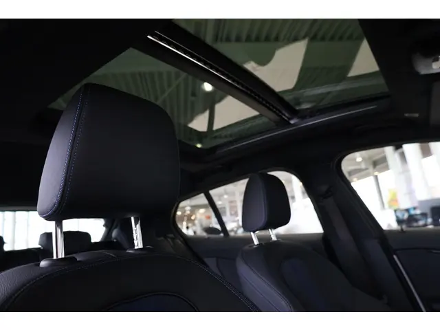 BMW 1 Serie 118i 2024 Benzine 25