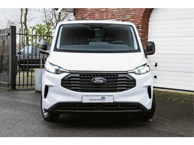 Ford Transit Custom 3