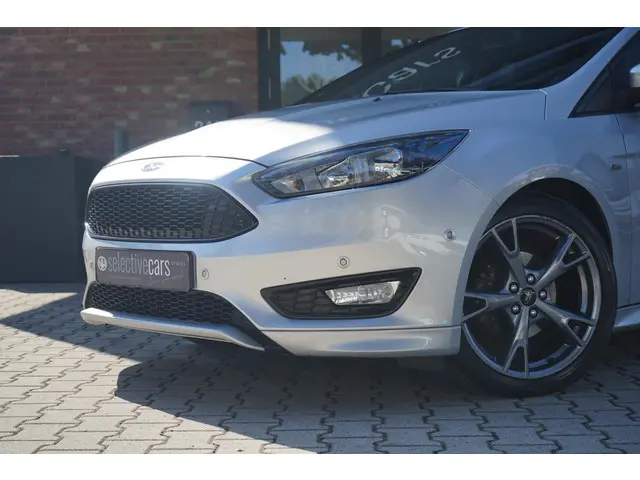 Ford Focus 1.0 ST-Line 2018 Benzine 28