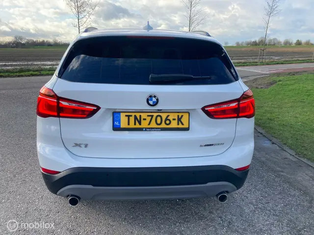 BMW X1 20i High Executive leder aut camera 2018 Benzine 15