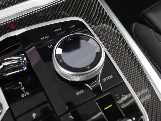 BMW X7 xDrive40i 2026 Benzine 24