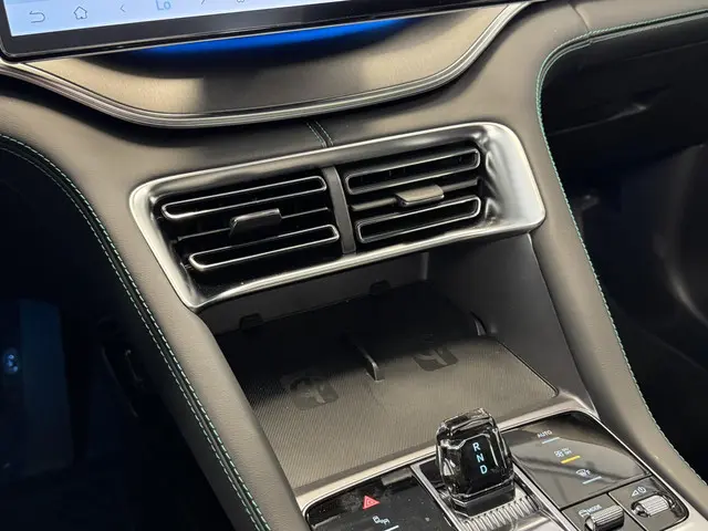 BYD SEAL U 1.5 DM-i FWD Boost 2025 Hybride Benzine 26