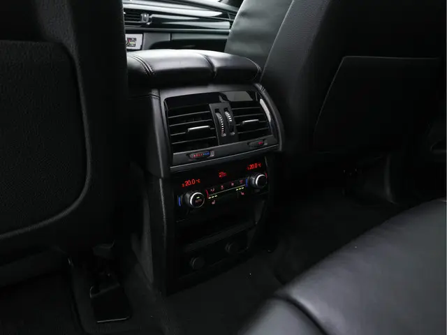 BMW X5 M High Executive M-Sportpack 2016 Benzine 29