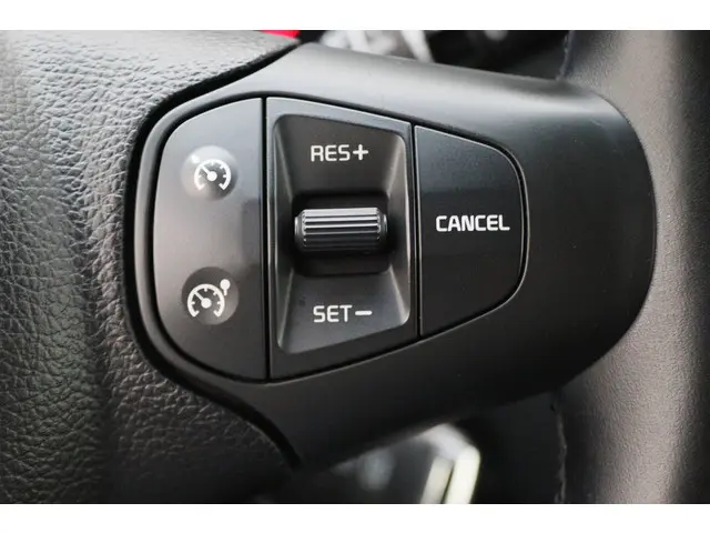 Kia Carens 1.6 GDi ExecutiveLine 7p. 2016 Benzine 37
