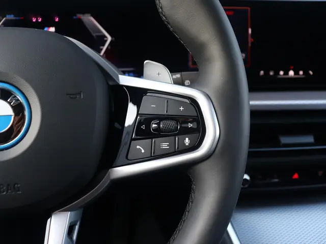 BMW 3 Serie Touring 330e 2026 Hybride Benzine 24