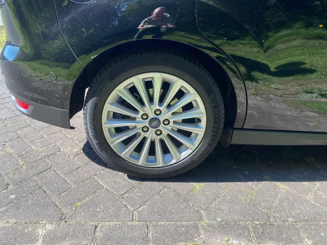 Ford C-MAX 1.0 Titanium 2016 Benzine 10