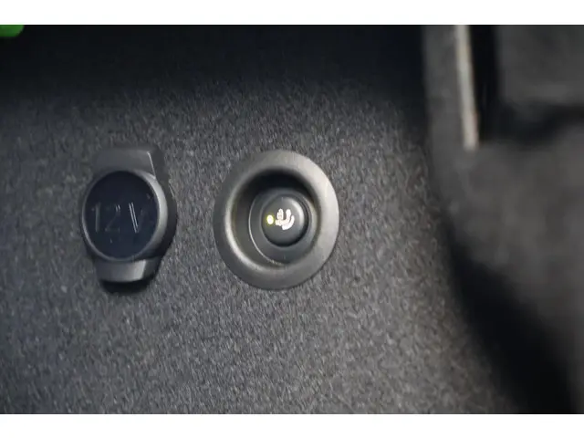 BMW X1 xDrive30e 2023 Hybride Benzine 61