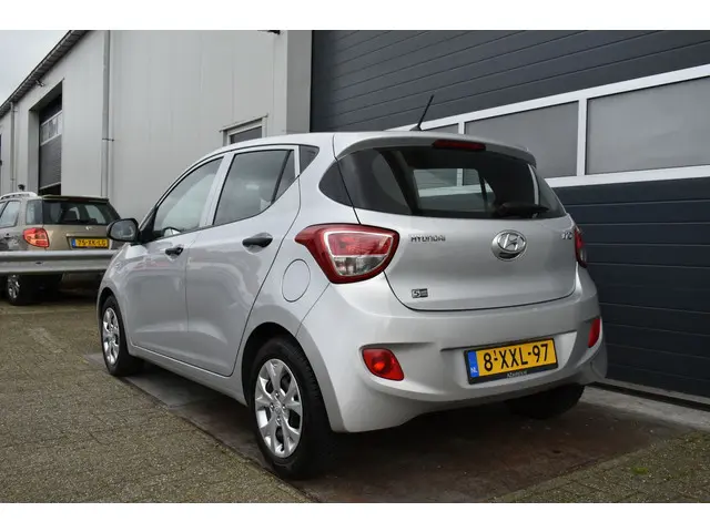 Hyundai i10 1.0i i-Motion 2014 Benzine 3