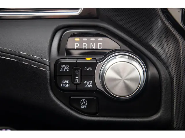 Dodge Ram 1500 5.7 V8 4x4 Crew Cab Limited 2024 Benzine 28