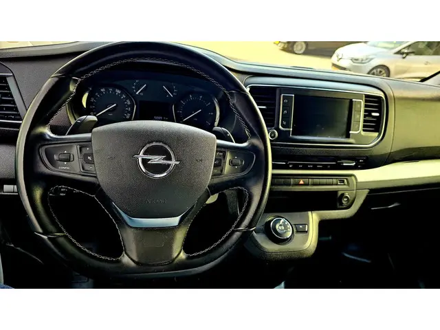Opel Vivaro 2.0 CDTI L3H1 DC Innovation 2021 Diesel 10