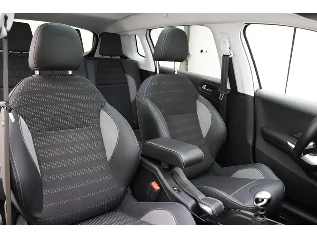 Peugeot 2008 1.2 PureTech Allure 2019 Benzine 10