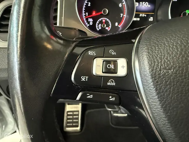 Volkswagen Golf Sportsvan 1.2 TSI Highline 2016 Benzine 18