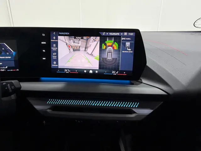 BMW 1 Serie 120 M Sport Design Edition 2024 Benzine 9