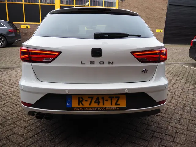 SEAT Leon Sportstourer ST 1.4 EcoTSI FR 2017 Benzine 9