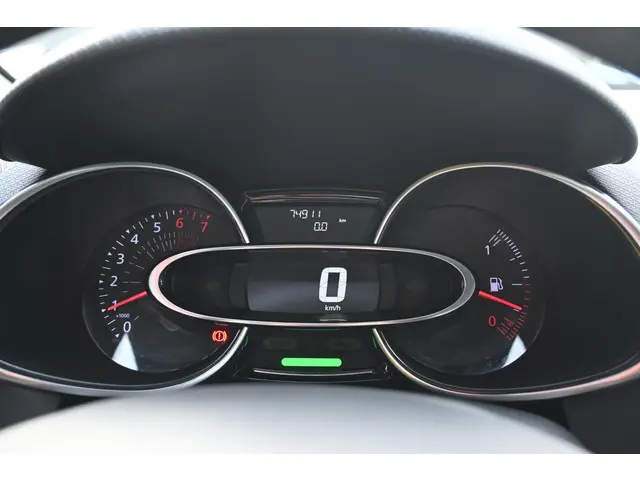 Renault Clio TCe 90 Intens 2017 Benzine 14