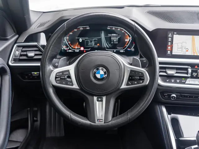 BMW 2 Serie Coupé 220i 2022 Benzine 8