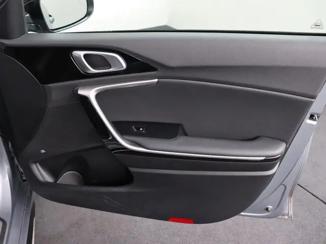 Kia ProCeed 1.5 T-GDi GT-PlusLine 2022 Benzine 38