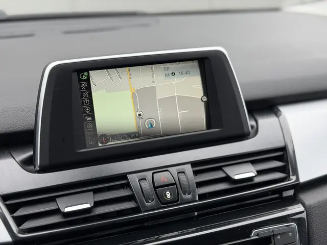 BMW 2 Serie Active Tourer 220i Executive 2017 Benzine 17