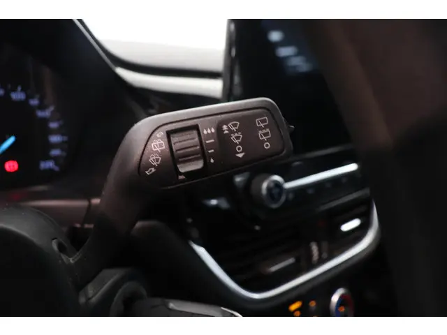 Ford Fiesta 1.0 EcoBoost Connected 2021 Benzine 19