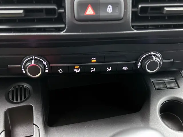 Peugeot Partner 1.5 BlueHDi 100 S&S L2 2023 Diesel 20