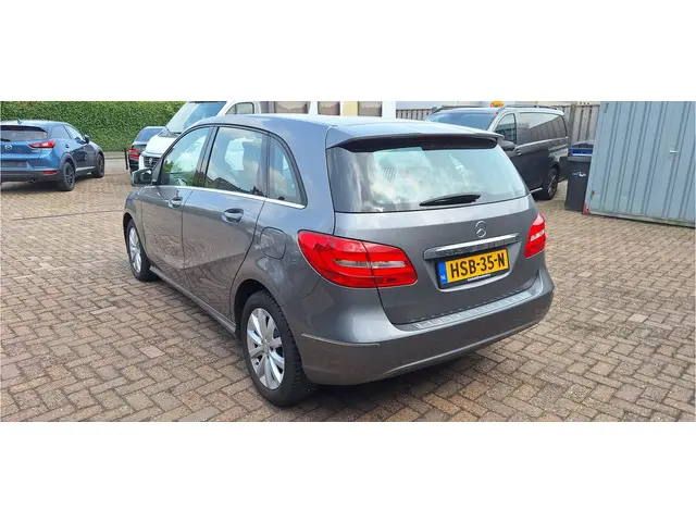 Mercedes-Benz B-Klasse 180 Prestige 2014 Benzine 5