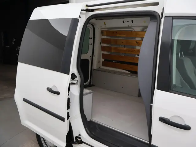Volkswagen Caddy 1.6 TDI BMT DSG AUT. 2012 Diesel 13
