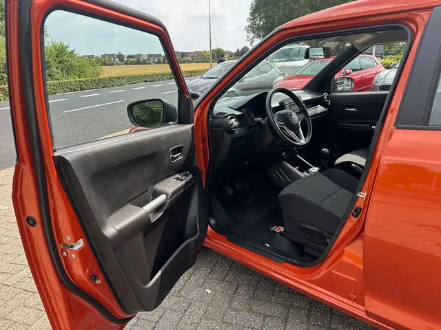 Suzuki Ignis 1.2 Smart Hybrid Comfort 2024 Benzine 15