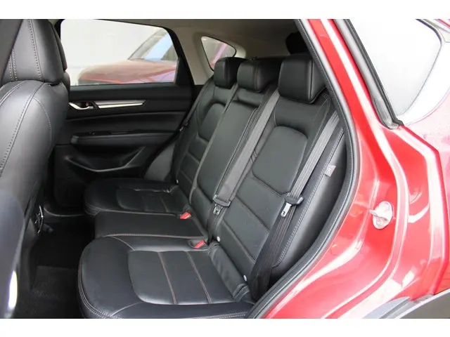 Mazda CX-5 2.5 SkyActiv-G 194 Luxury 2019 Benzine 27