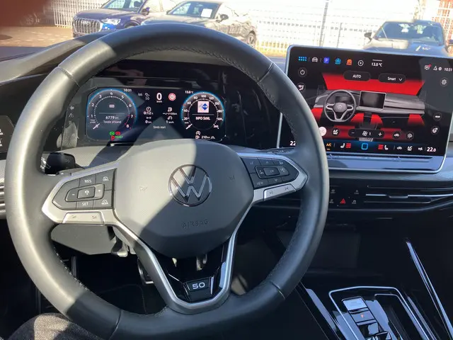 Volkswagen Golf 1.5eTSI/150PK Style DSG 2025 Benzine 22