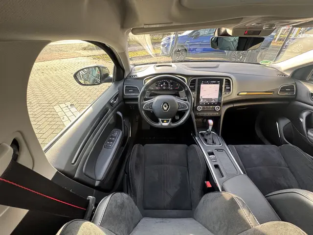 Renault Mégane Estate TCe 160 EDC R.S. Line 2022 Benzine 12