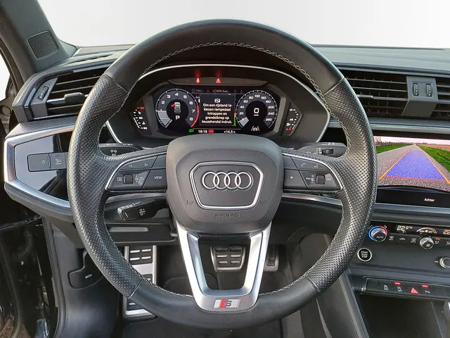 Audi Q3 35 TFSI S edition 2021 Hybride Benzine 46