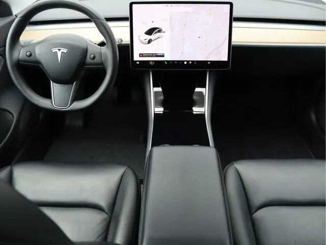 Tesla Model 3 Standard RWD Plus 60 kWh 2019 Elektrisch 4