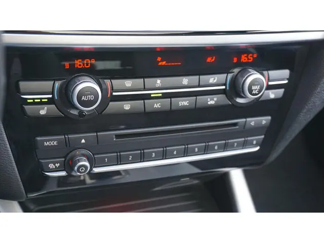 BMW X3 xDrive 20i 184pk M-Sport 2017 Benzine 31