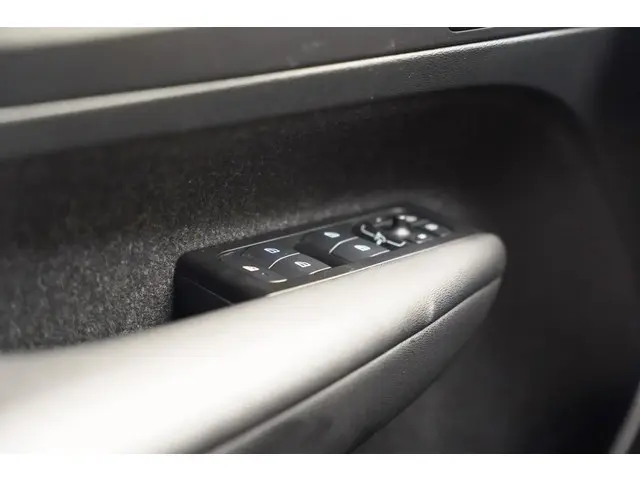 Volvo XC40 P8 Recharge AWD R-Design 2021 Elektrisch 22