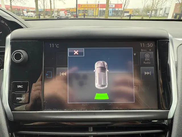 Peugeot 208 1.2 PureTech Blue Lease 2016 Benzine 30