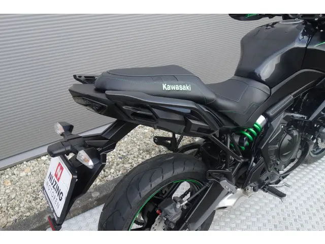 Kawasaki Versys 650 ABS 2017 Benzine 12